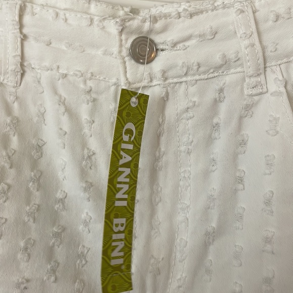 White Distressed Denim Gianni Bini Skirt - Picture 2 of 4